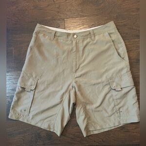 Magellan Outdoors Men's Khaki Cargo Shorts Size 34 Waist